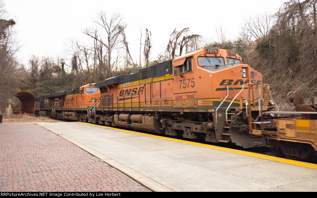 BNSF 7575